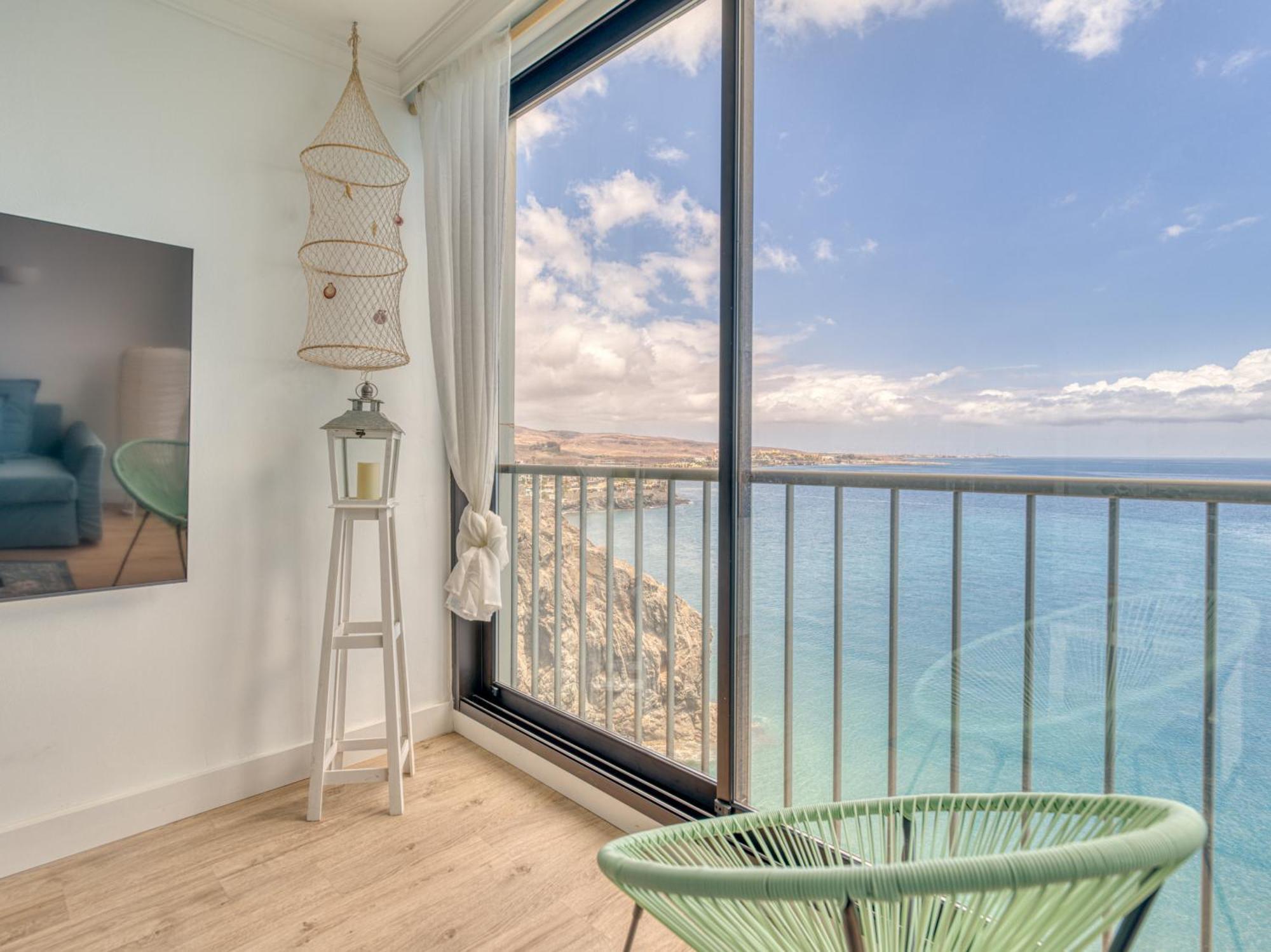 Viewpoint Over The Cliff By Canariasgetaway Feriehus